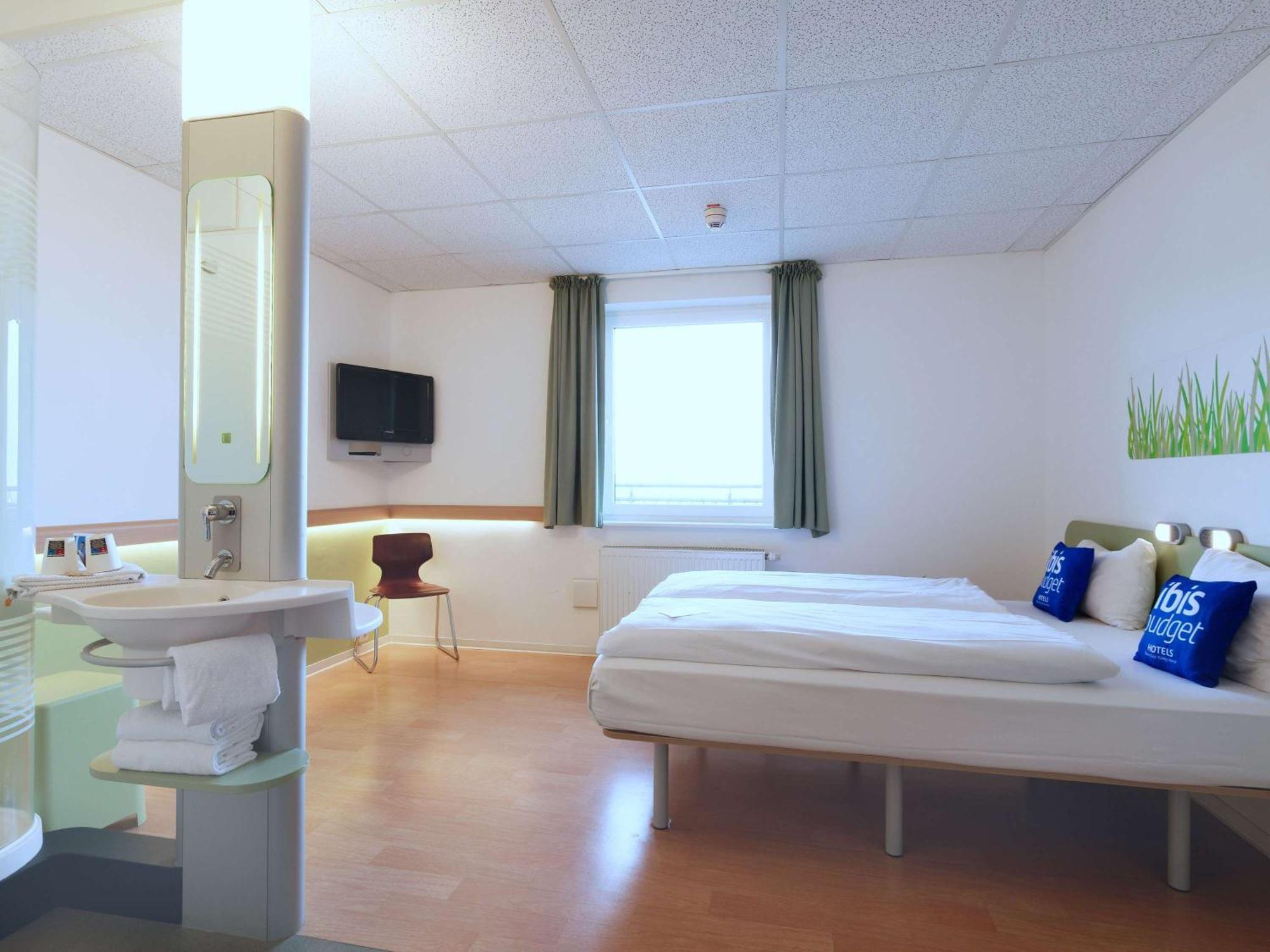 Ibis Budget Hotel Bonn Sued Koenigswinter Exterior photo
